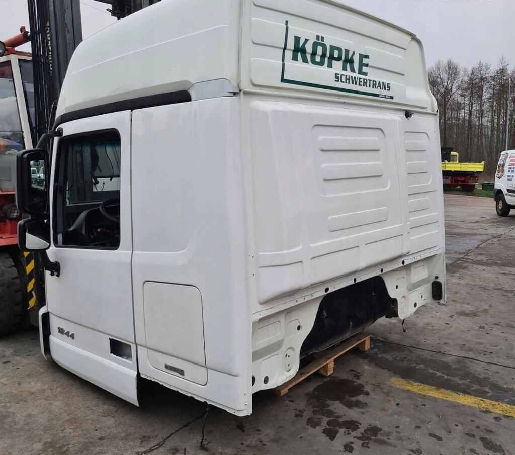 Mercedes-Benz ACTROS MP 3 MEGA SPACE - Cabine voor Vrachtwagen: afbeelding 4 Mercedes-Benz ACTROS MP 3 MEGA SPACE - Cabine voor Vrachtwagen: afbeelding 4