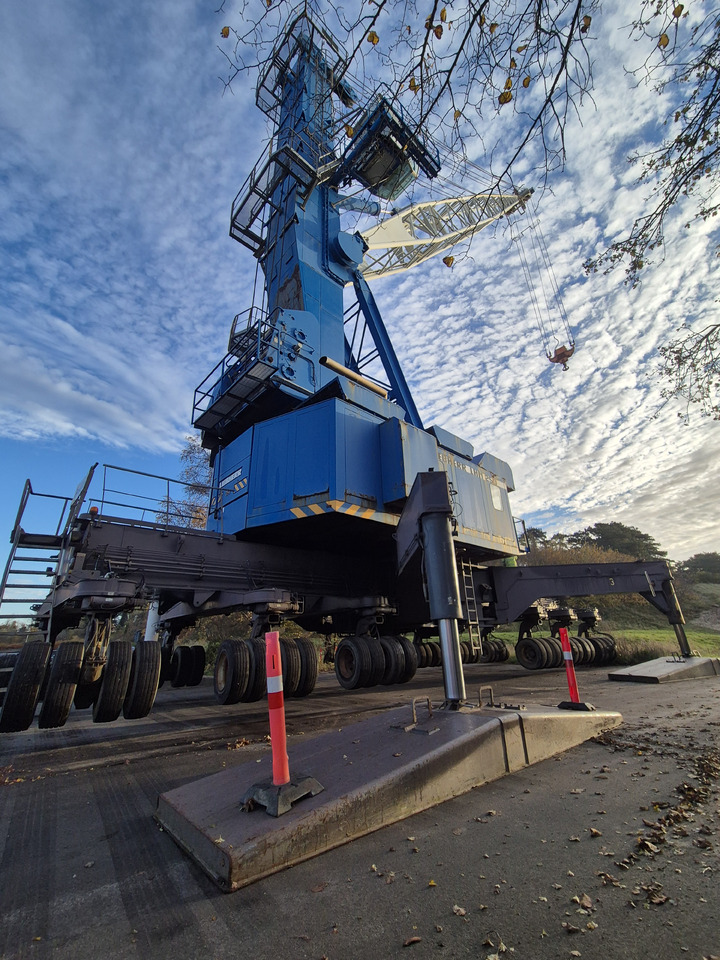Liebherr LHM250 - Havenmaterieel: afbeelding 5 Liebherr LHM250 - Havenmaterieel: afbeelding 5