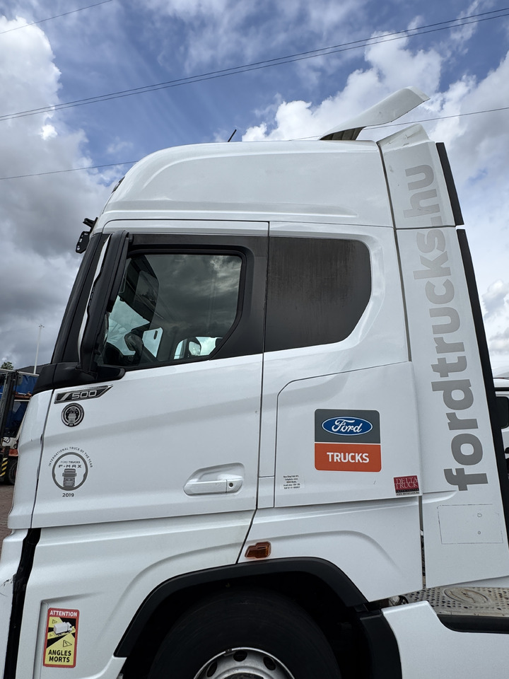 FORD F-MAX TRUCKS 500 - Cabine: afbeelding 4 FORD F-MAX TRUCKS 500 - Cabine: afbeelding 4