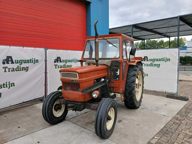 Fiat 640/8 - Tractor: afbeelding 4 Fiat 640/8 - Tractor: afbeelding 4