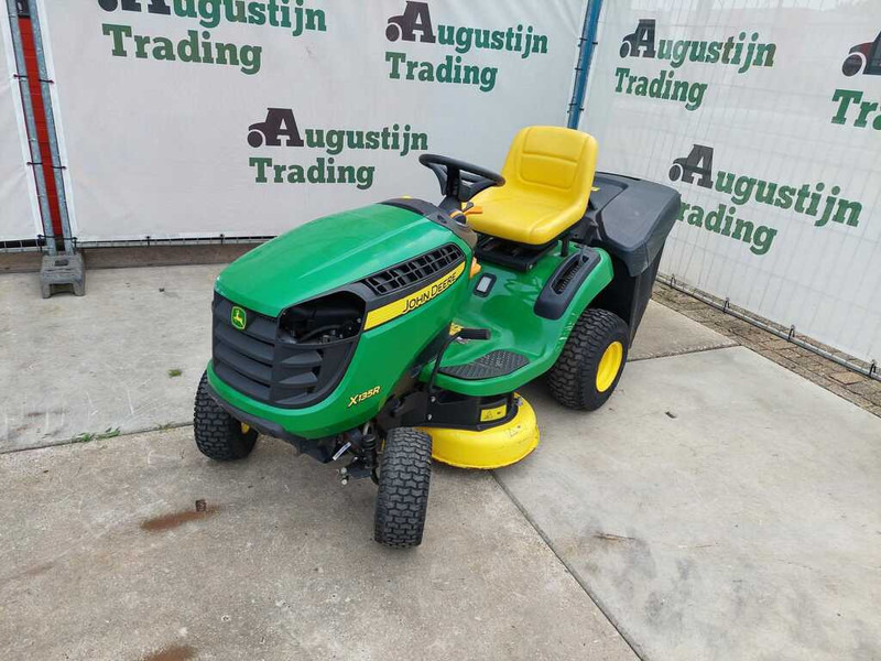 John Deere X 135R - Gazonmaaier: afbeelding 5 John Deere X 135R - Gazonmaaier: afbeelding 5