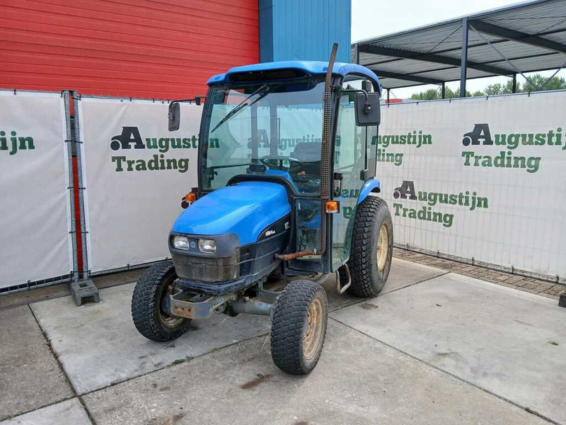 New Holland TC 27 - Tractor: afbeelding 4 New Holland TC 27 - Tractor: afbeelding 4