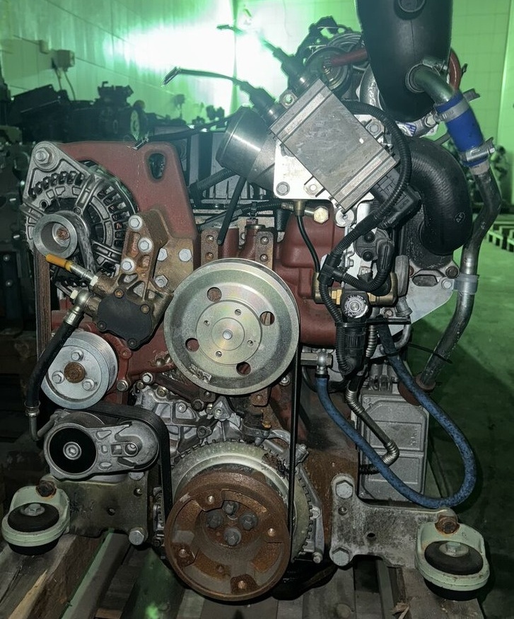 Deutz TCD 4.1 L4 Deutz - Motor voor Graafmachine: afbeelding 3 Deutz TCD 4.1 L4 Deutz - Motor voor Graafmachine: afbeelding 3