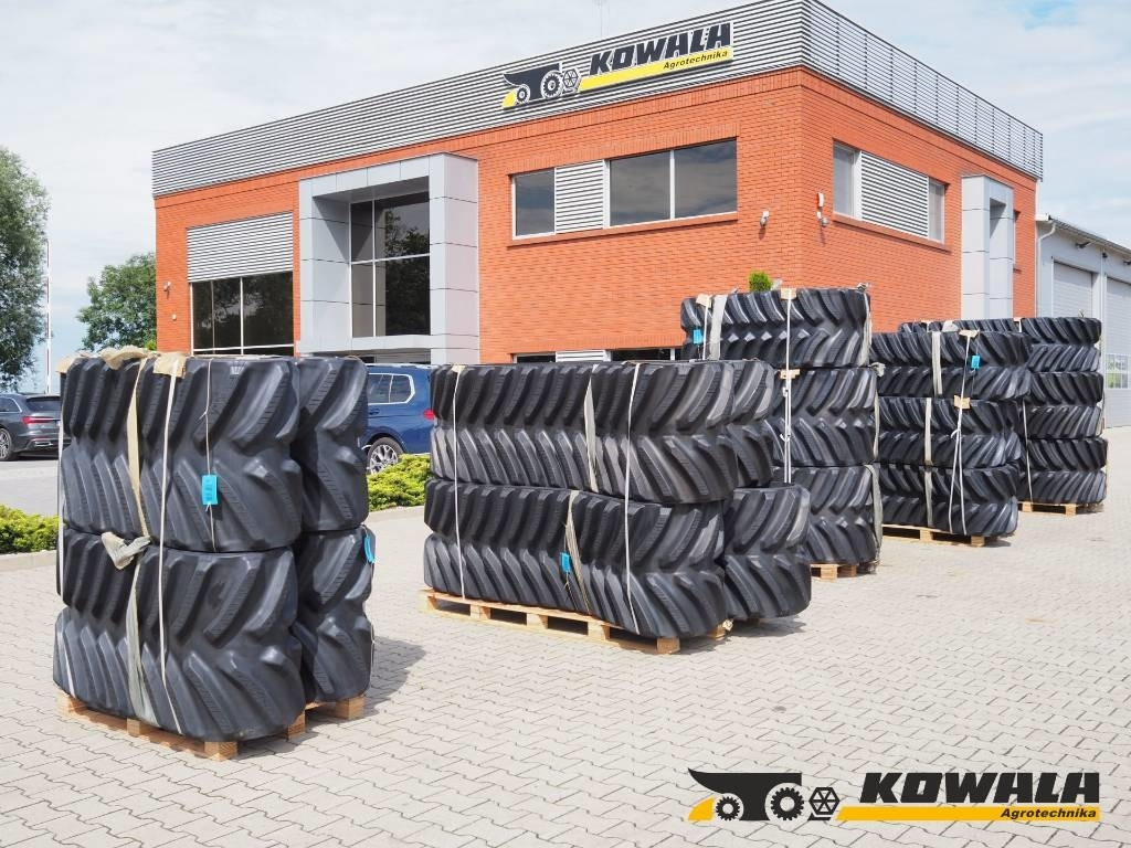 Challenger MT700 / Rubber belt / track / 30" / 762mm - Rupsband voor Landbouwmachine: afbeelding 1 Challenger MT700 / Rubber belt / track / 30" / 762mm - Rupsband voor Landbouwmachine: afbeelding 1