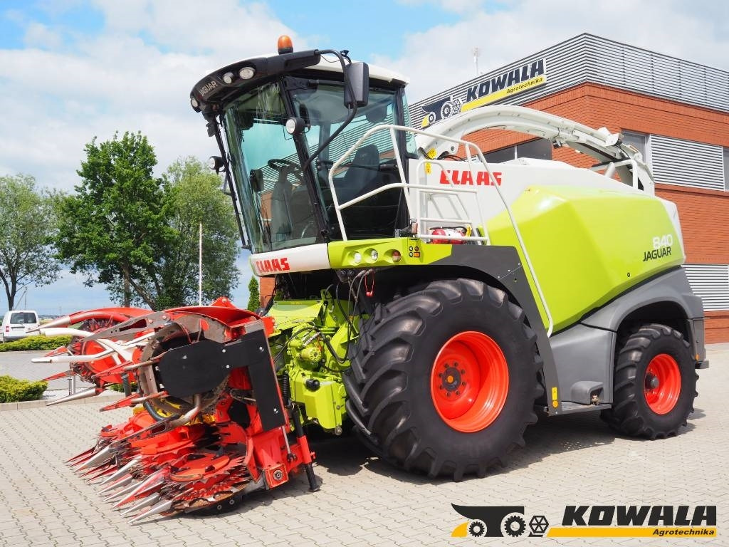 Claas Jaguar 840 + Kemper 345 Plus - Hakselaar: afbeelding 1 Claas Jaguar 840 + Kemper 345 Plus - Hakselaar: afbeelding 1