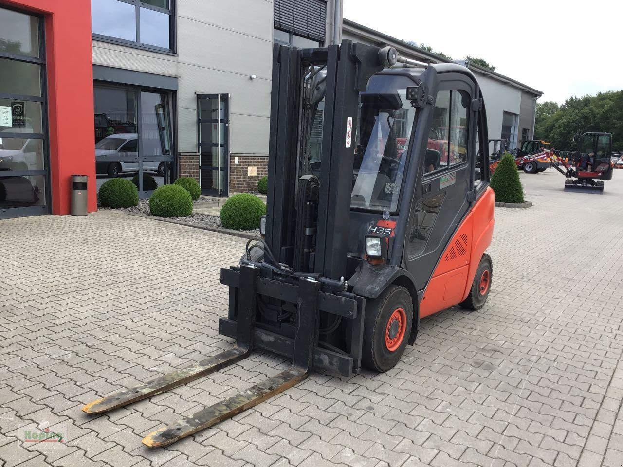 Linde H35D-01 - Diesel heftruck: afbeelding 2 Linde H35D-01 - Diesel heftruck: afbeelding 2