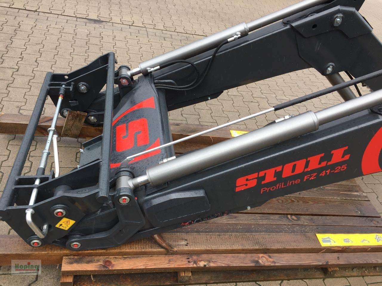 Stoll FZ41-25 - Voorlader voor tractor: afbeelding 5 Stoll FZ41-25 - Voorlader voor tractor: afbeelding 5