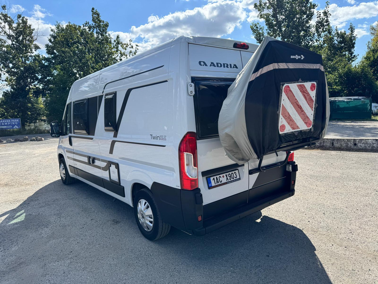 ADRIA Twin 600 SP - Buscamper: afbeelding 4 ADRIA Twin 600 SP - Buscamper: afbeelding 4