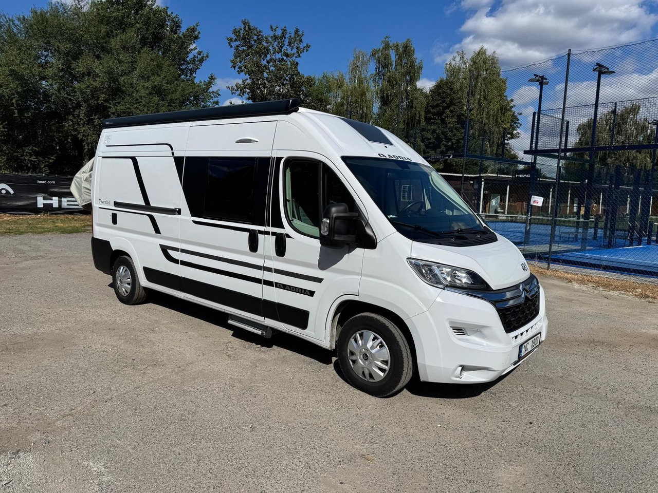 ADRIA Twin 600 SP - Buscamper: afbeelding 1 ADRIA Twin 600 SP - Buscamper: afbeelding 1