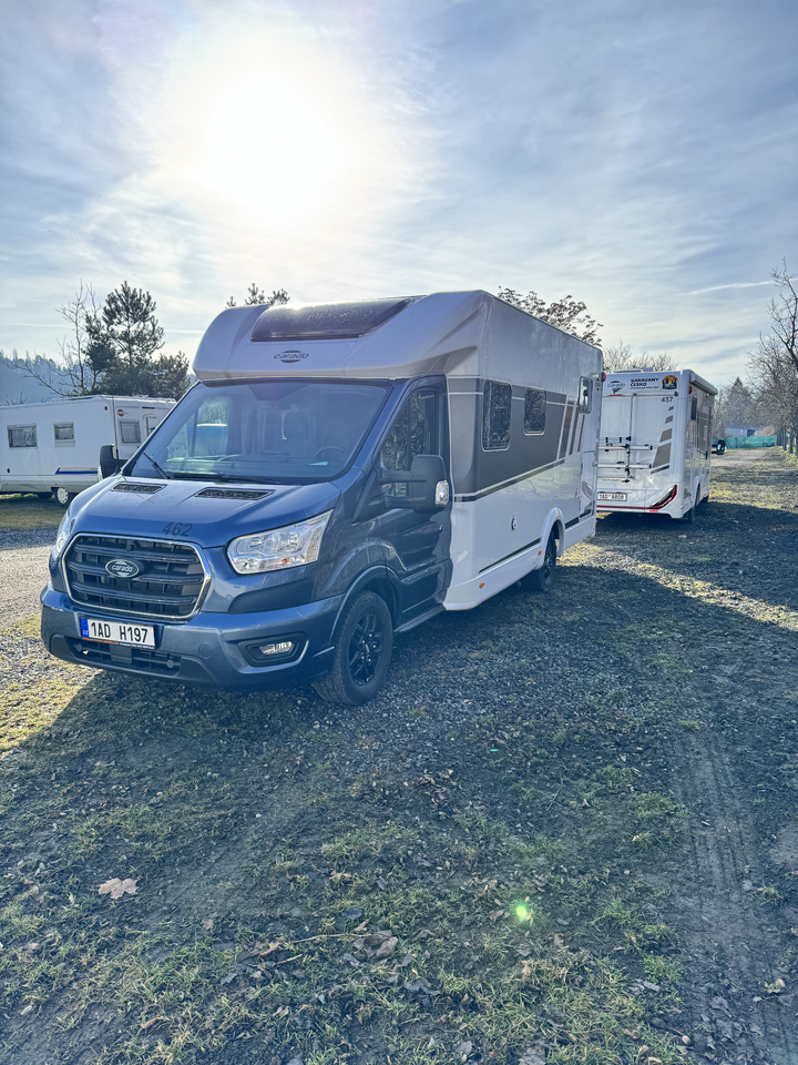 CARADO T447 pro+ , AC DOMETIC , camera, awning, radio, ALU, LPG, spare tire - Half integraal camper: afbeelding 3 CARADO T447 pro+ , AC DOMETIC , camera, awning, radio, ALU, LPG, spare tire - Half integraal camper: afbeelding 3