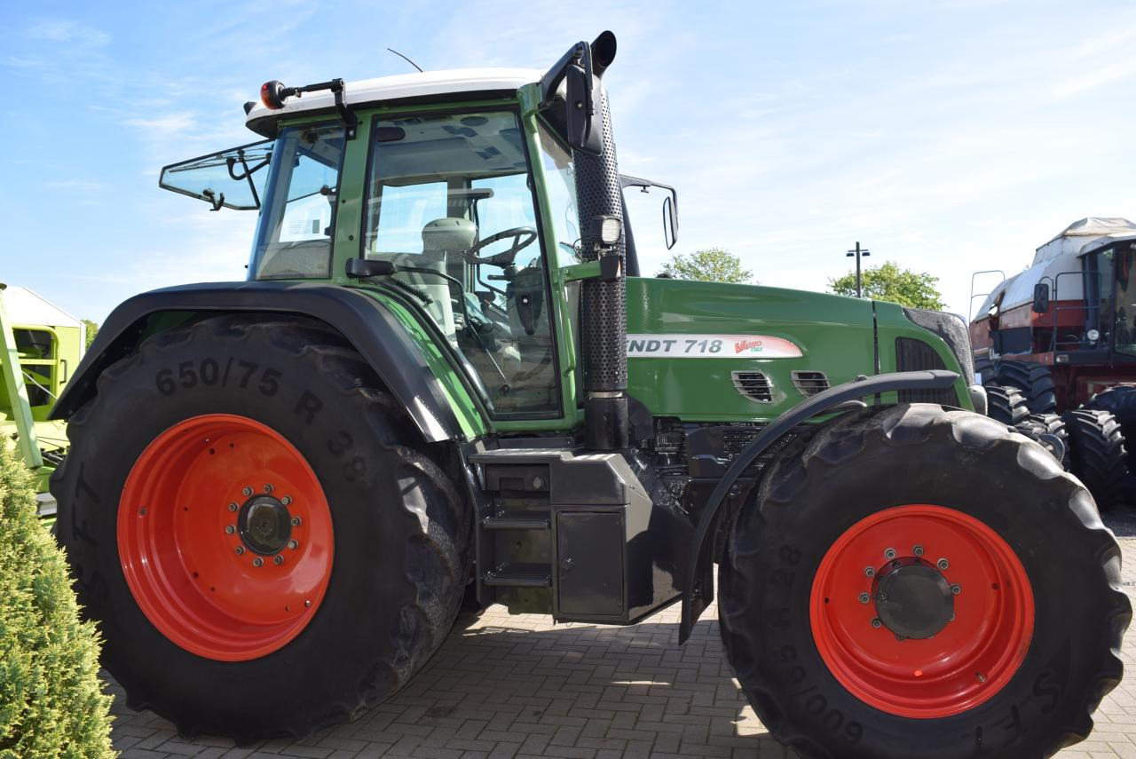 Fendt 718 Vario TMS - Tractor: afbeelding 3 Fendt 718 Vario TMS - Tractor: afbeelding 3