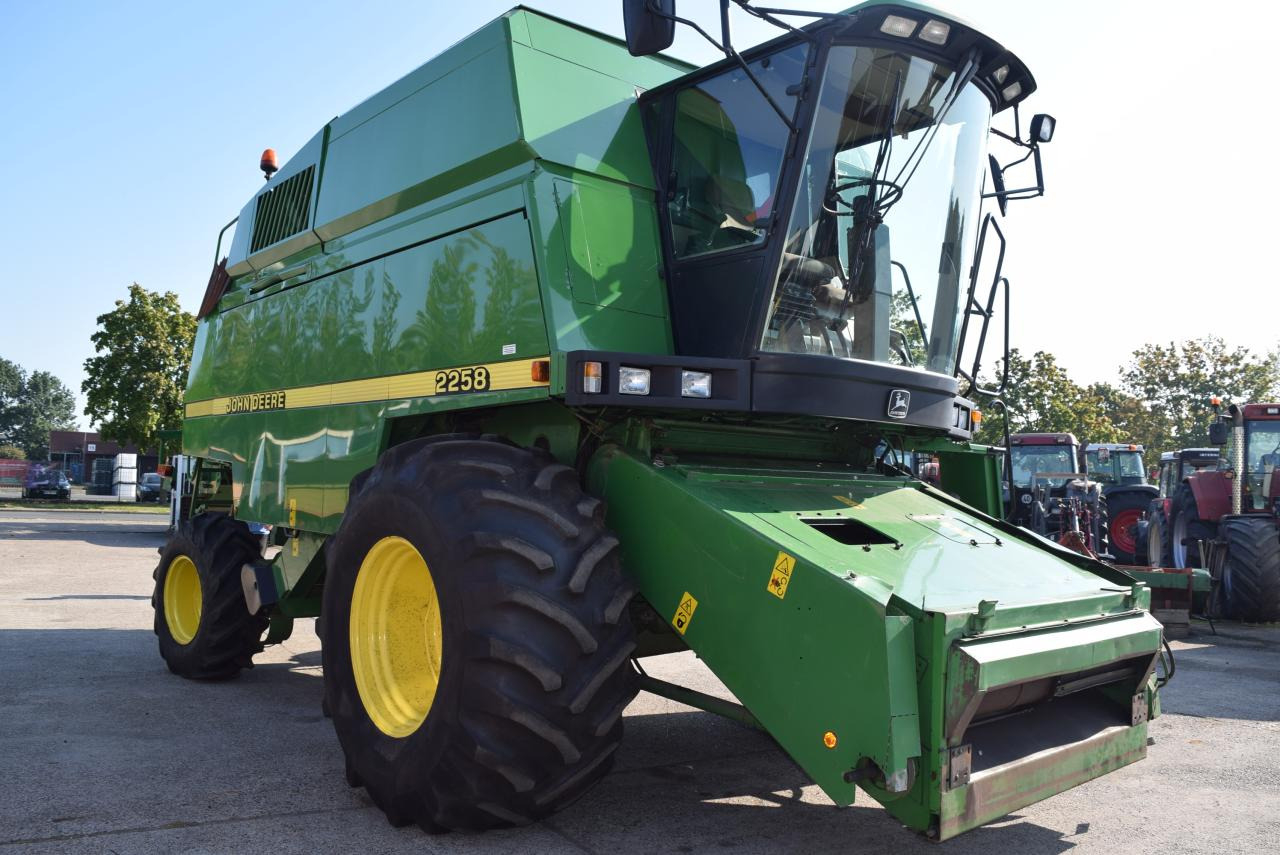 John Deere 2064 - Maaidorser: afbeelding 5 John Deere 2064 - Maaidorser: afbeelding 5