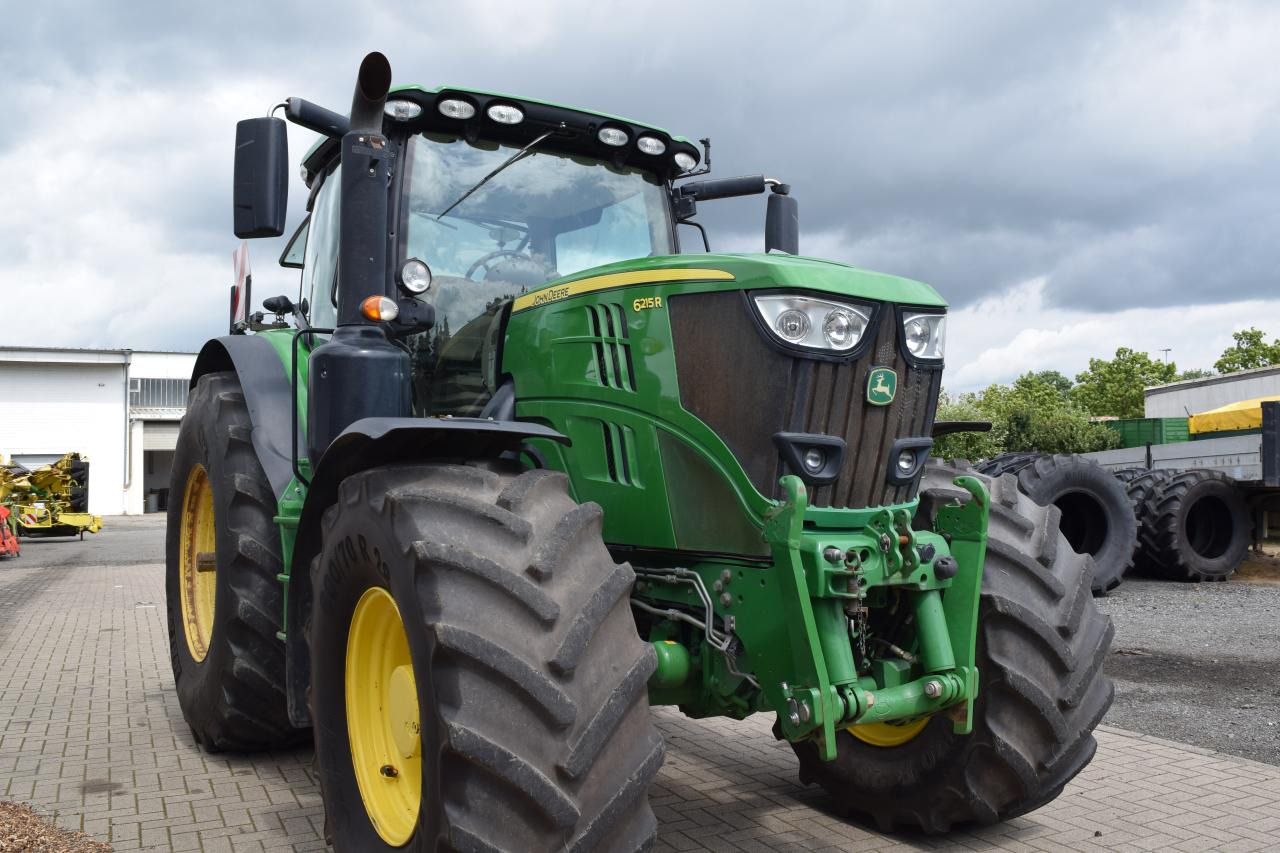 John Deere 6215 R - Tractor: afbeelding 3 John Deere 6215 R - Tractor: afbeelding 3