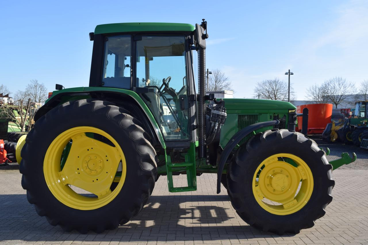 John Deere 6410 - Tractor: afbeelding 4 John Deere 6410 - Tractor: afbeelding 4