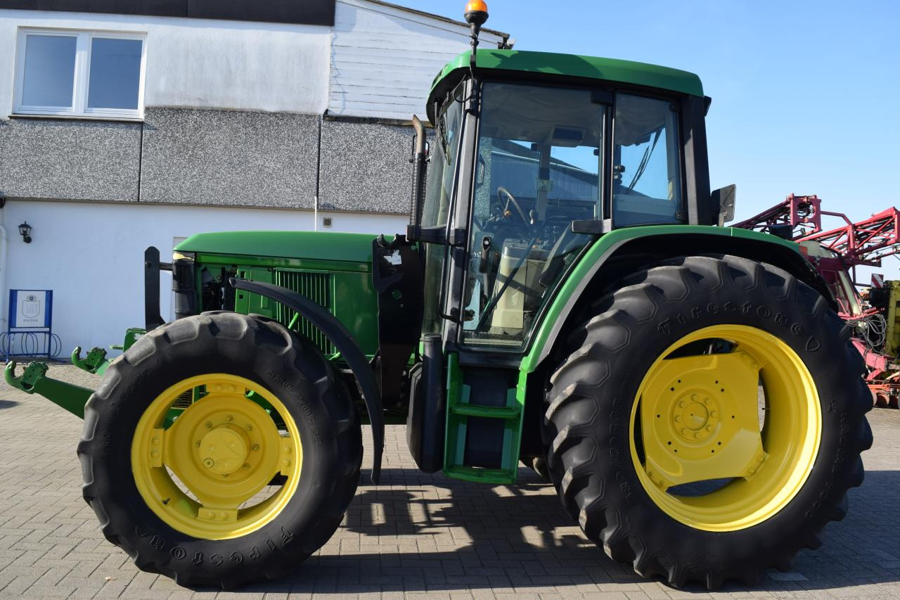 John Deere 6410 - Tractor: afbeelding 3 John Deere 6410 - Tractor: afbeelding 3
