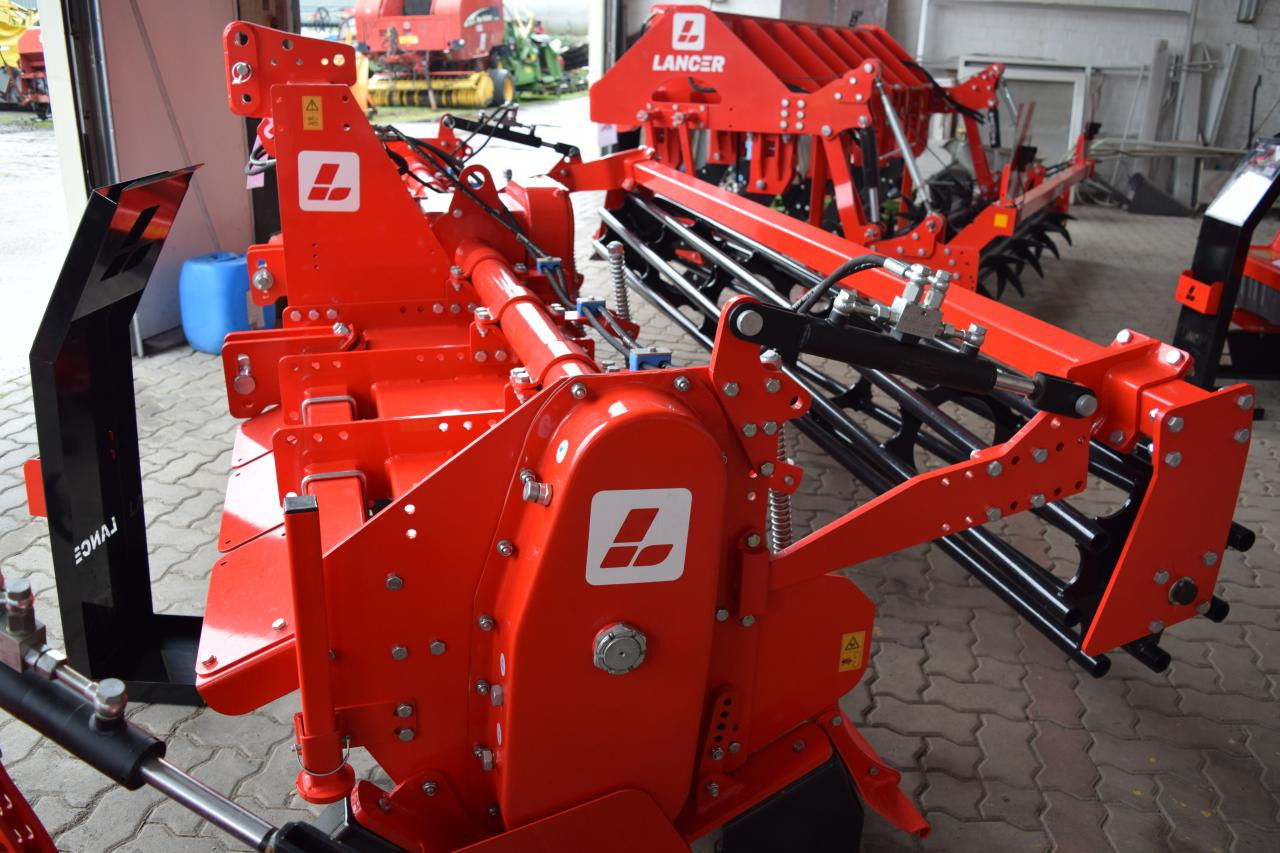 Lancer Maximo Bold 300 - Tuinfrees: afbeelding 3 Lancer Maximo Bold 300 - Tuinfrees: afbeelding 3