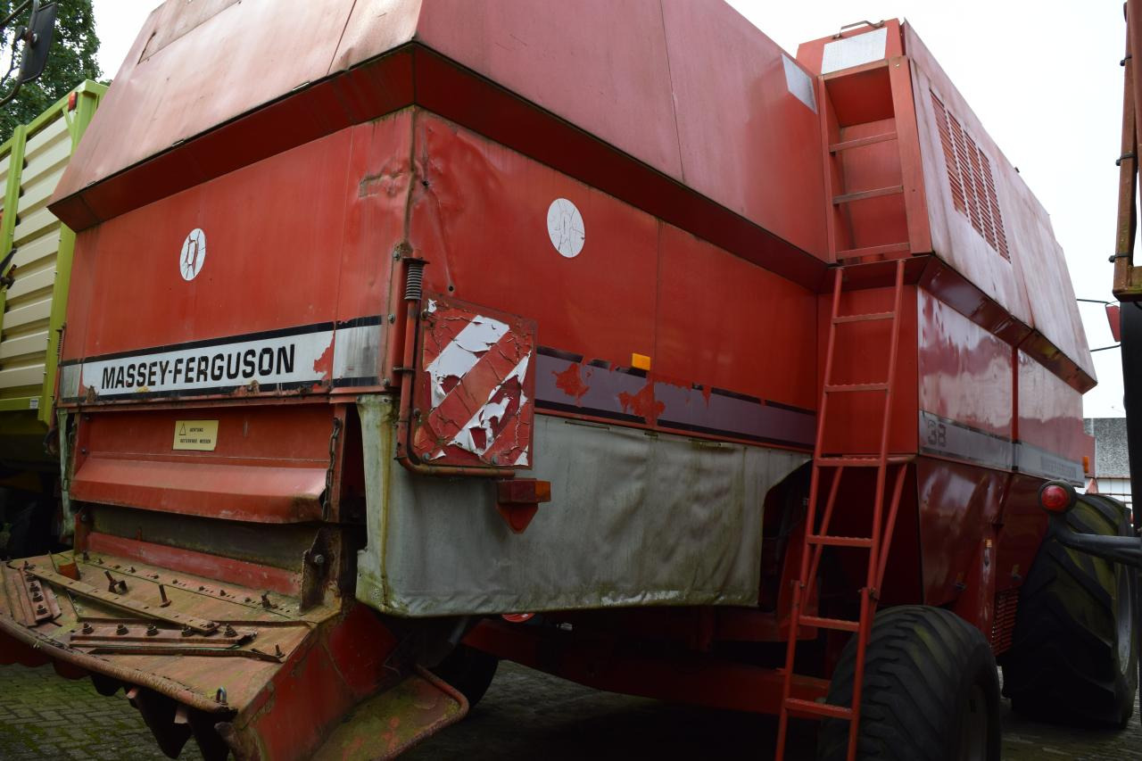 Massey Ferguson MF 38 - Maaidorser: afbeelding 5 Massey Ferguson MF 38 - Maaidorser: afbeelding 5