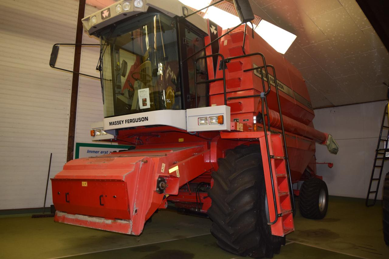Massey Ferguson MF 40 RS - Maaidorser: afbeelding 1 Massey Ferguson MF 40 RS - Maaidorser: afbeelding 1