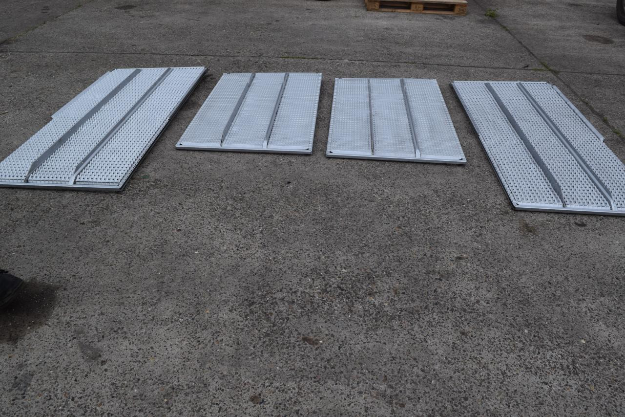 CLAAS Siebe für Claas - Onderdelen voor Landbouwmachine: afbeelding 3 CLAAS Siebe für Claas - Onderdelen voor Landbouwmachine: afbeelding 3