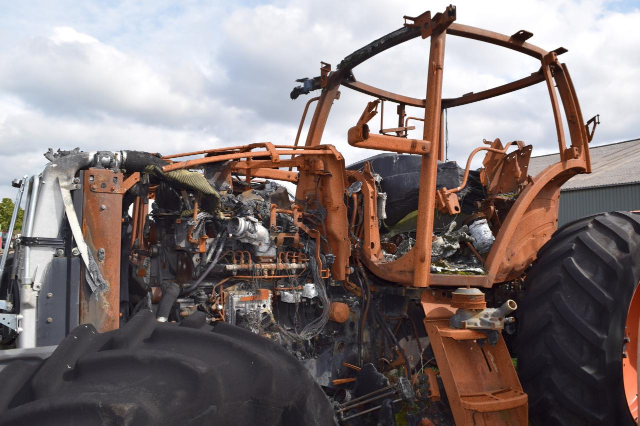 Valtra T234 *zur Teileverwertung* - Tractor: afbeelding 4 Valtra T234 *zur Teileverwertung* - Tractor: afbeelding 4