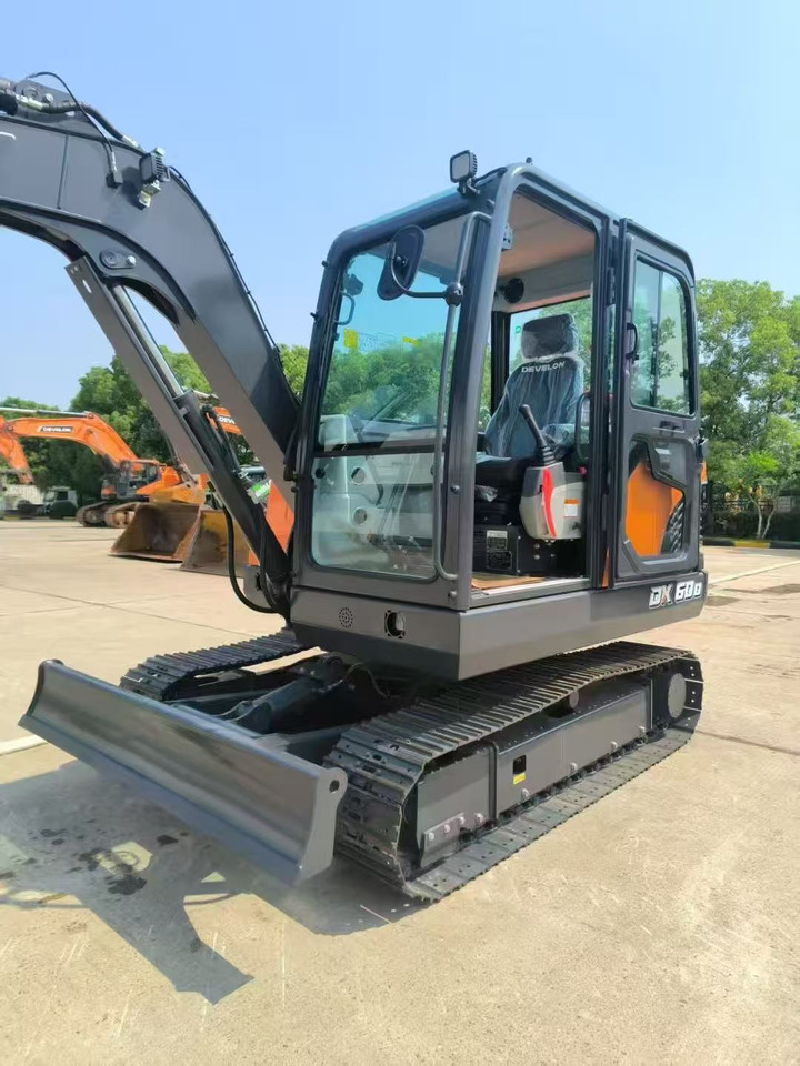 DOOSAN DX60D - Minigraafmachine: afbeelding 2 DOOSAN DX60D - Minigraafmachine: afbeelding 2