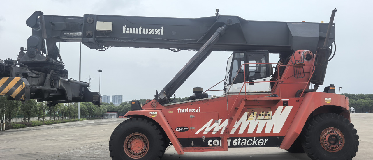 FANTUZZI CS45KM reach stacker - Reach stacker: afbeelding 1 FANTUZZI CS45KM reach stacker - Reach stacker: afbeelding 1