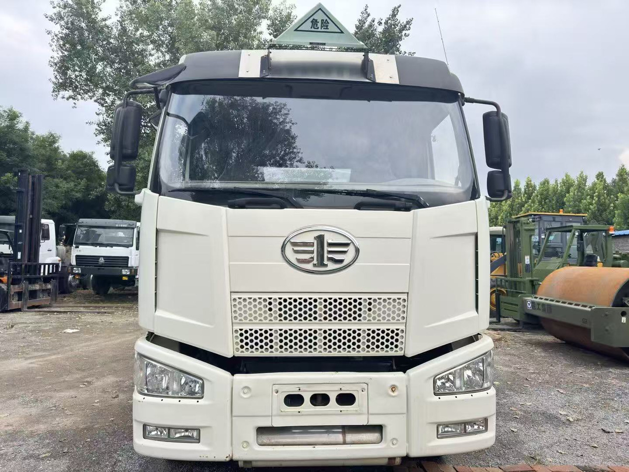 FAW tanker truck - Tankwagen: afbeelding 5 FAW tanker truck - Tankwagen: afbeelding 5