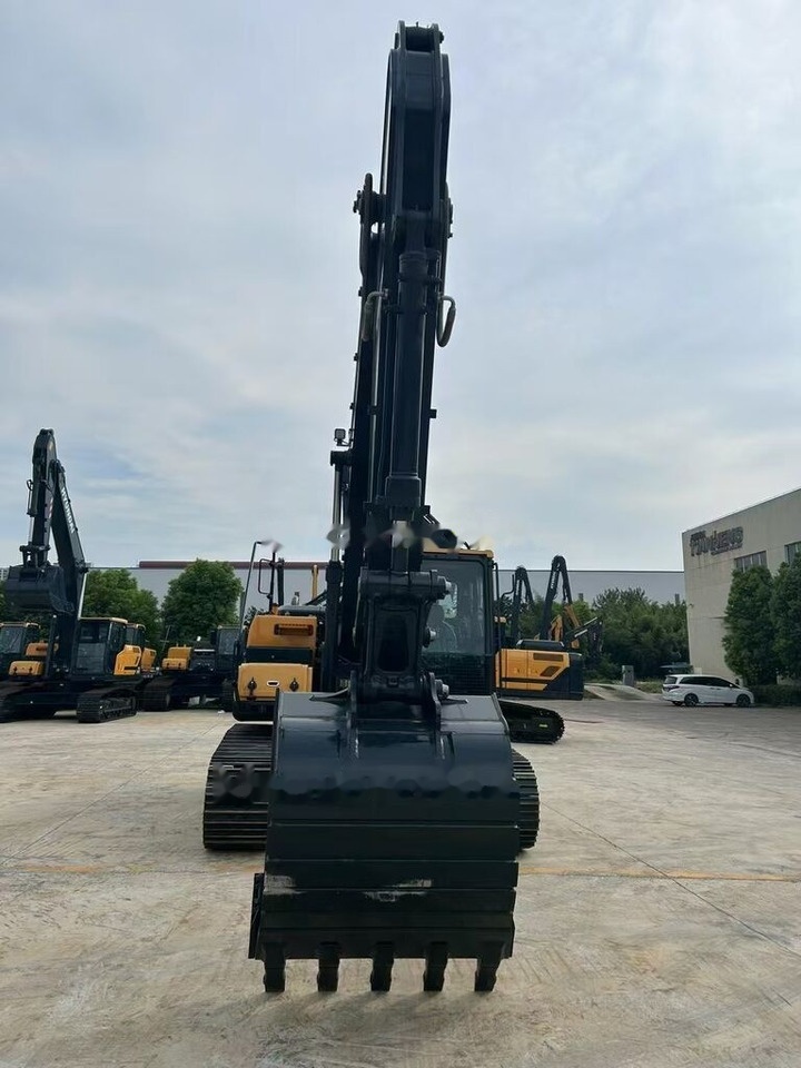 Hyundai HX220 - Rupsgraafmachine: afbeelding 4 Hyundai HX220 - Rupsgraafmachine: afbeelding 4