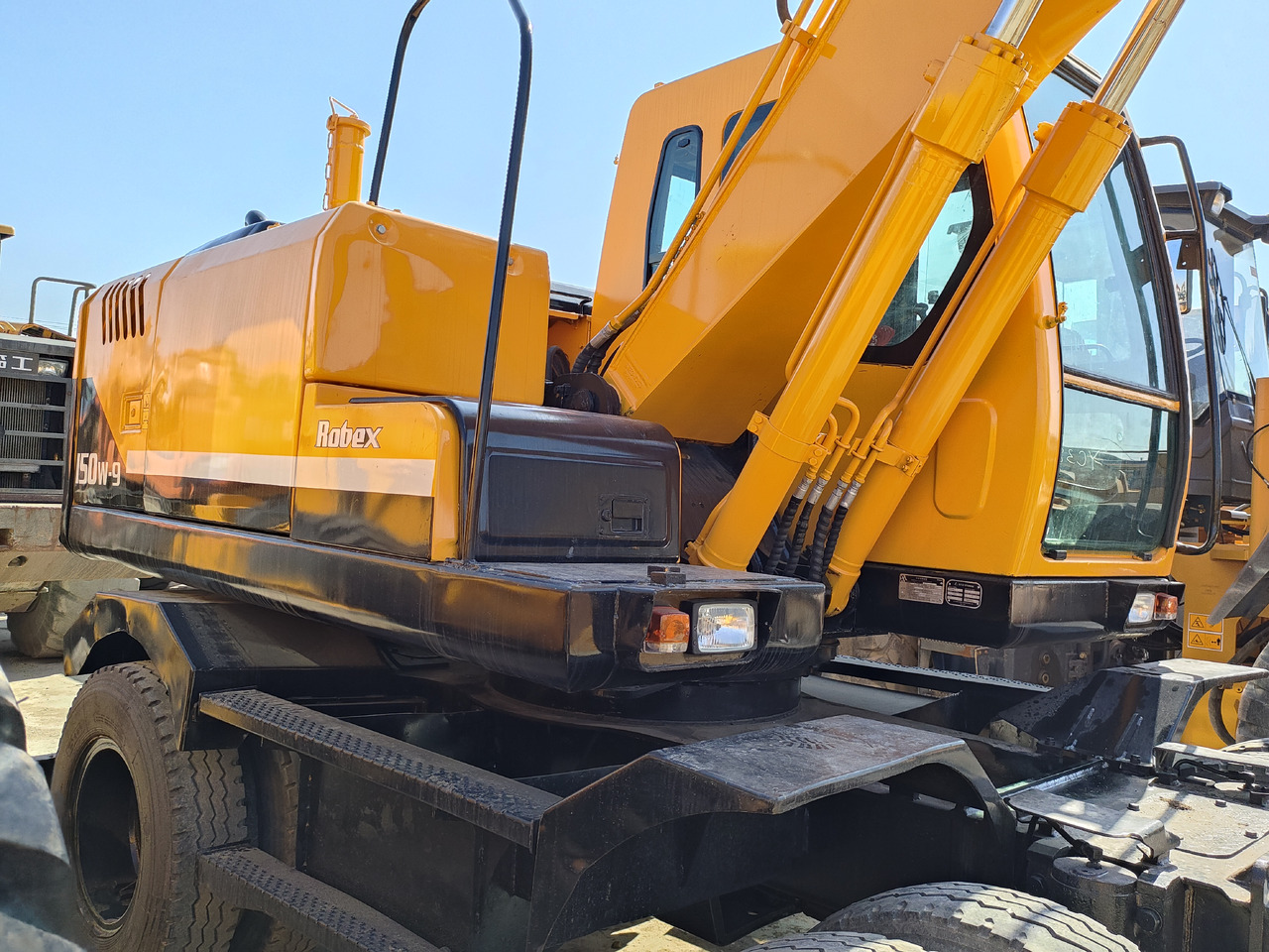 Hyundai R150W-9 - Mobiele graafmachine: afbeelding 4 Hyundai R150W-9 - Mobiele graafmachine: afbeelding 4