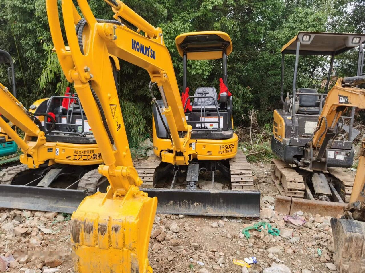 Komatsu PC35MR - Minigraafmachine: afbeelding 2 Komatsu PC35MR - Minigraafmachine: afbeelding 2