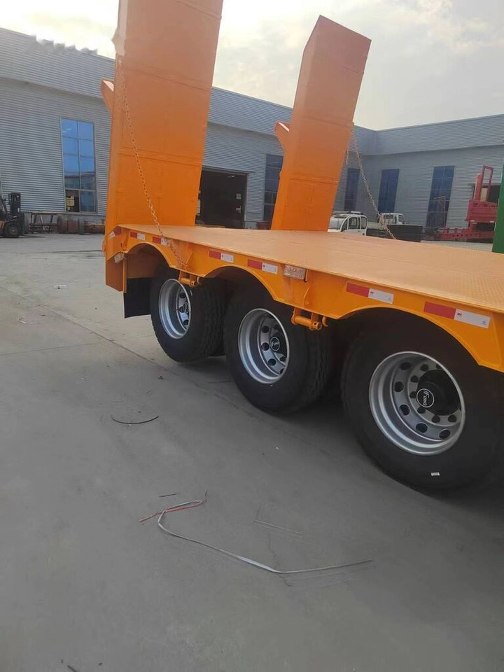 New low bed semi-tralier - Dieplader oplegger: afbeelding 1 New low bed semi-tralier - Dieplader oplegger: afbeelding 1