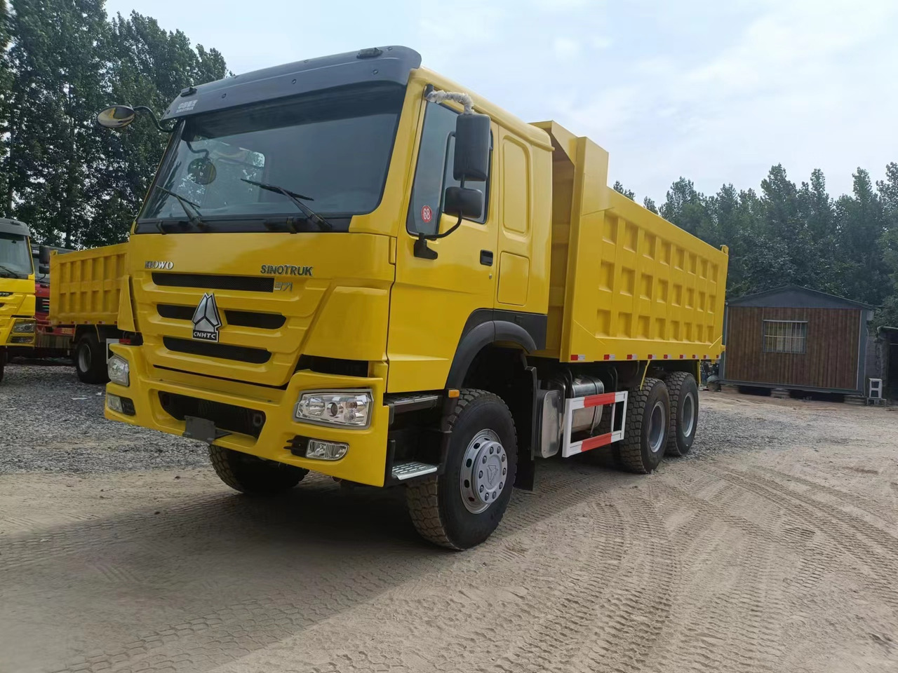 Kipper vrachtwagen SINOTRUK HOWO: afbeelding 8 Kipper vrachtwagen SINOTRUK HOWO: afbeelding 8