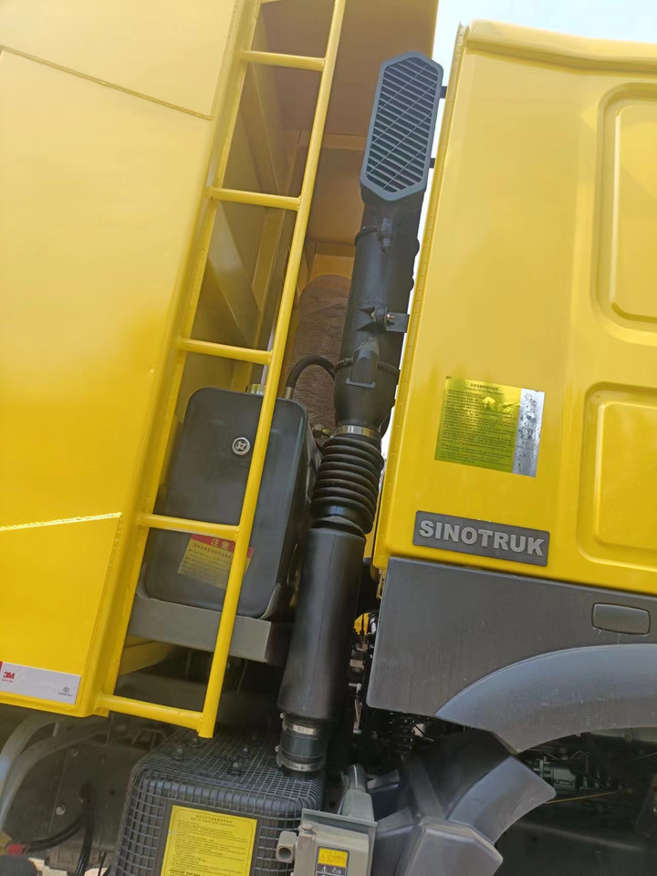 Kipper vrachtwagen SINOTRUK HOWO: afbeelding 11 Kipper vrachtwagen SINOTRUK HOWO: afbeelding 11