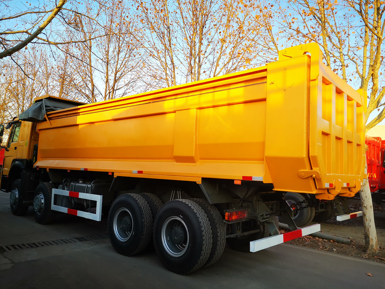 Nieuw Kipper vrachtwagen SINOTRUK Howo: afbeelding 6 Nieuw Kipper vrachtwagen SINOTRUK Howo: afbeelding 6