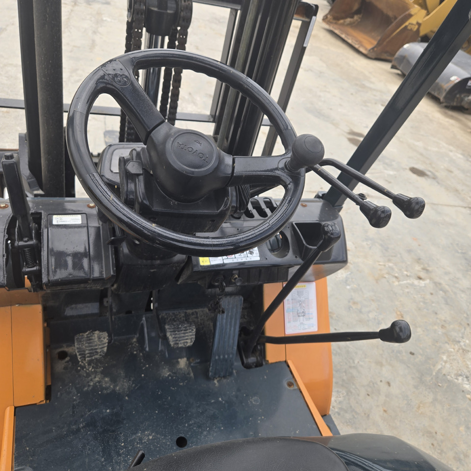 Diesel heftruck Toyota FD30: afbeelding 9 Diesel heftruck Toyota FD30: afbeelding 9