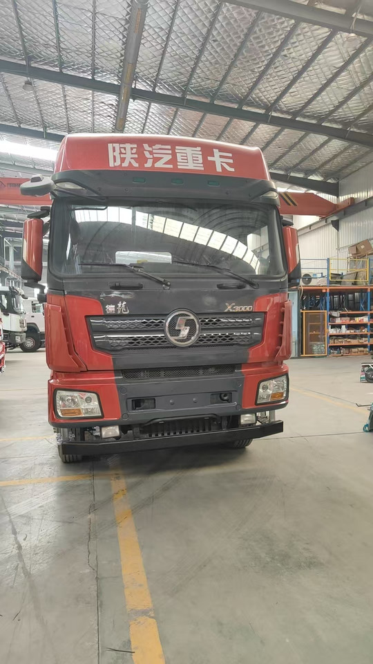 SHACMAN X3000 - Trekker: afbeelding 2 SHACMAN X3000 - Trekker: afbeelding 2