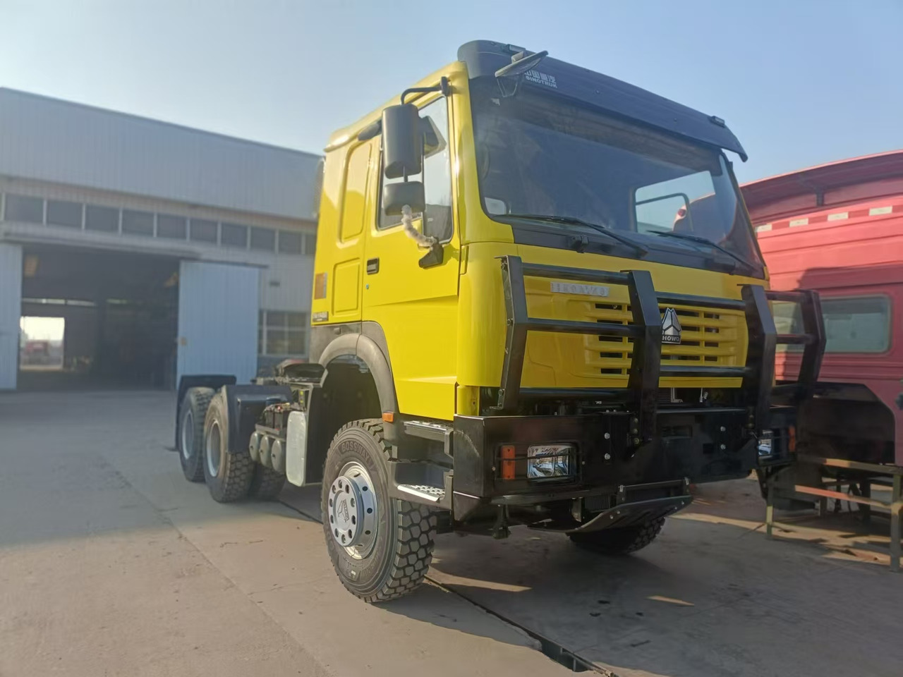 SINOTRUK HOWO 430 - Trekker: afbeelding 2 SINOTRUK HOWO 430 - Trekker: afbeelding 2