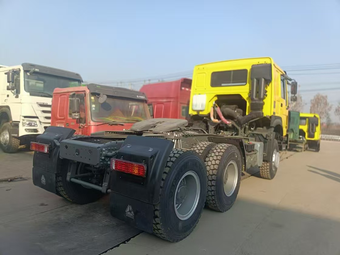 SINOTRUK HOWO 430 - Trekker: afbeelding 5 SINOTRUK HOWO 430 - Trekker: afbeelding 5