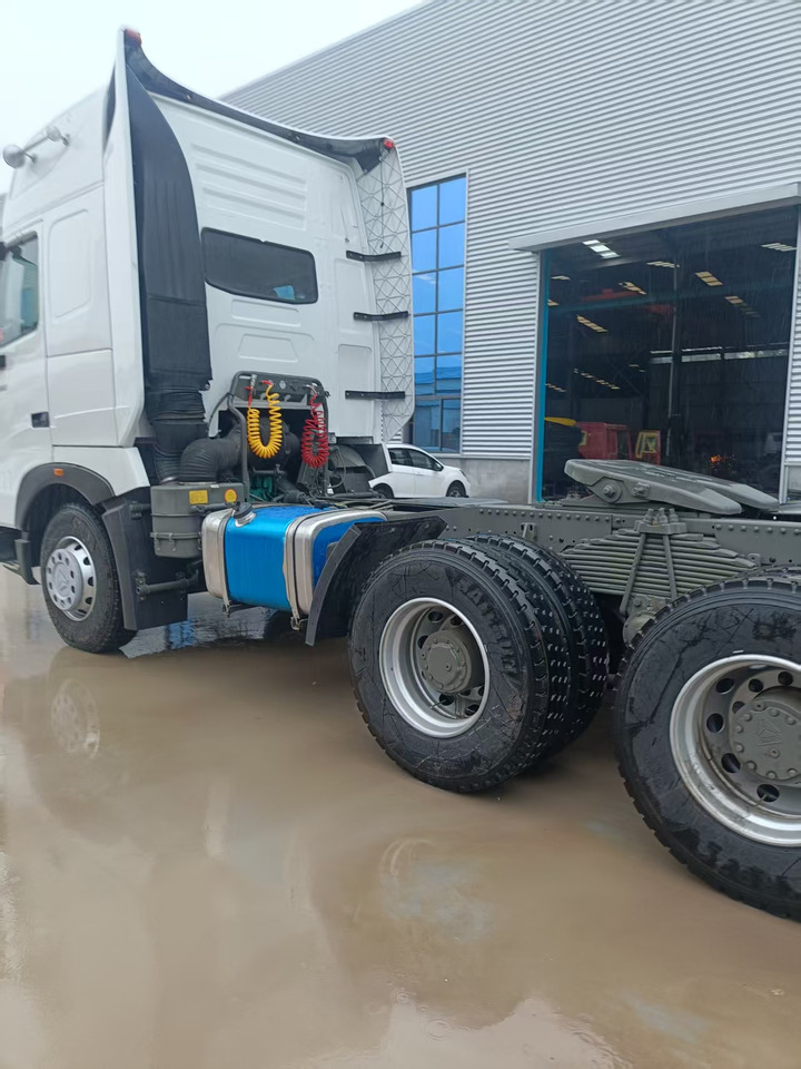 SINOTRUK HOWO A7 - Trekker: afbeelding 5 SINOTRUK HOWO A7 - Trekker: afbeelding 5
