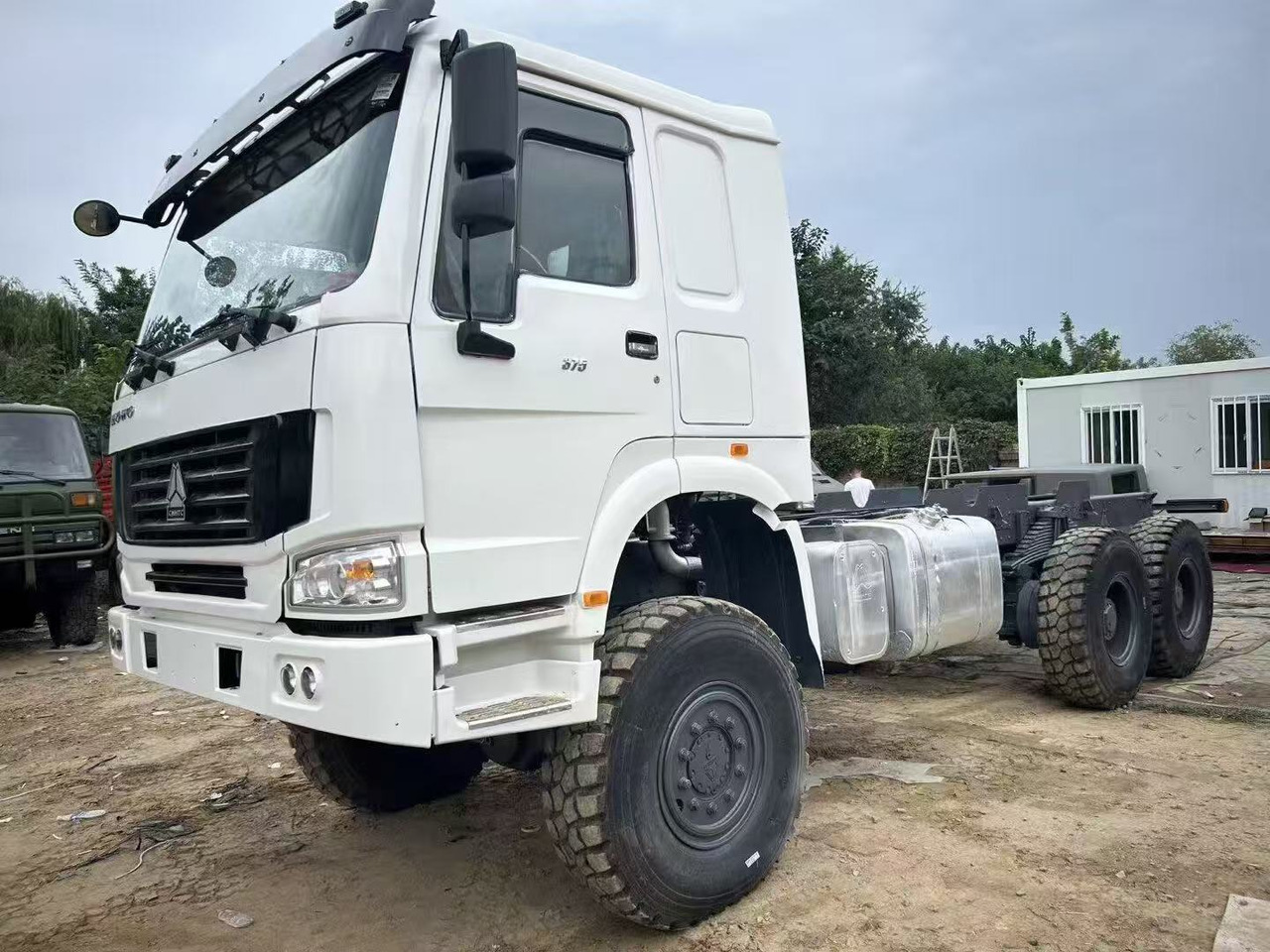 SINOTRUK HOWO - Trekker: afbeelding 2 SINOTRUK HOWO - Trekker: afbeelding 2