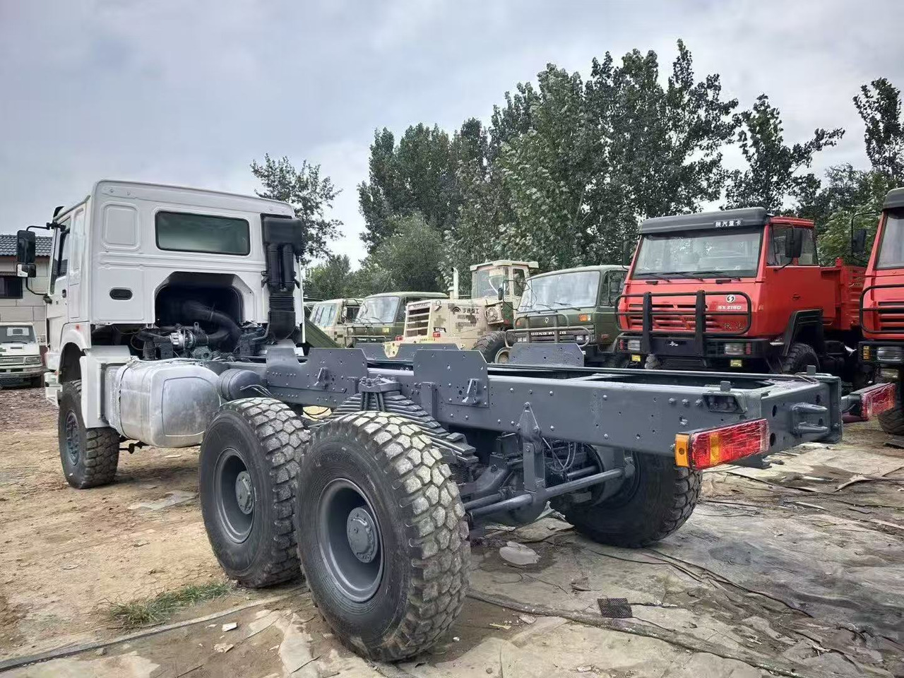 SINOTRUK HOWO - Trekker: afbeelding 4 SINOTRUK HOWO - Trekker: afbeelding 4