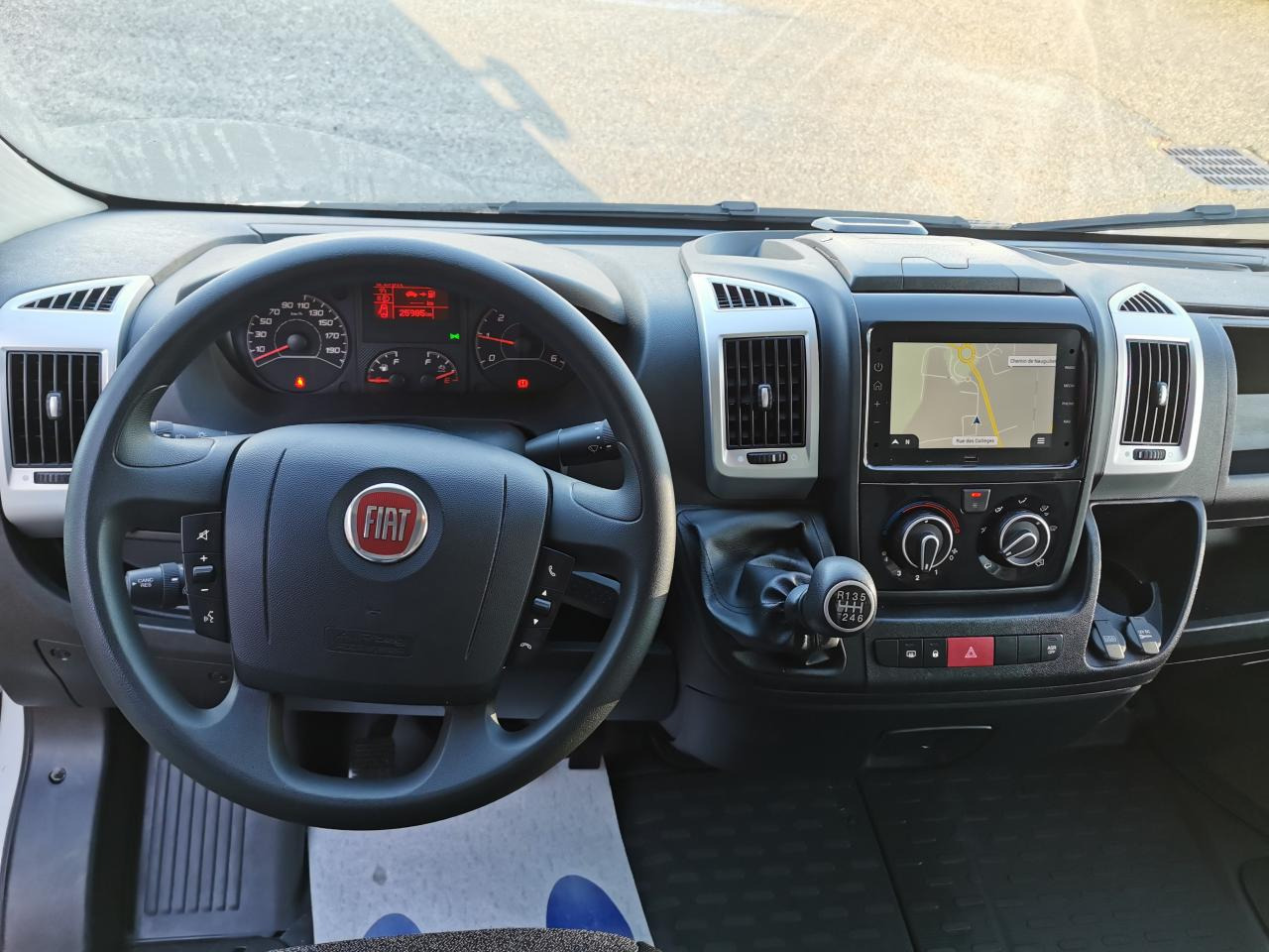 FIAT Ducato Maxi HD 3.5 L 2.2 Multijet 3 - 140 III TRANSPORTS SPECIFIQUES Grand Volume 20m3 + hayon 750 - Andere machine: afbeelding 4 FIAT Ducato Maxi HD 3.5 L 2.2 Multijet 3 - 140 III TRANSPORTS SPECIFIQUES Grand Volume 20m3 + hayon 750 - Andere machine: afbeelding 4