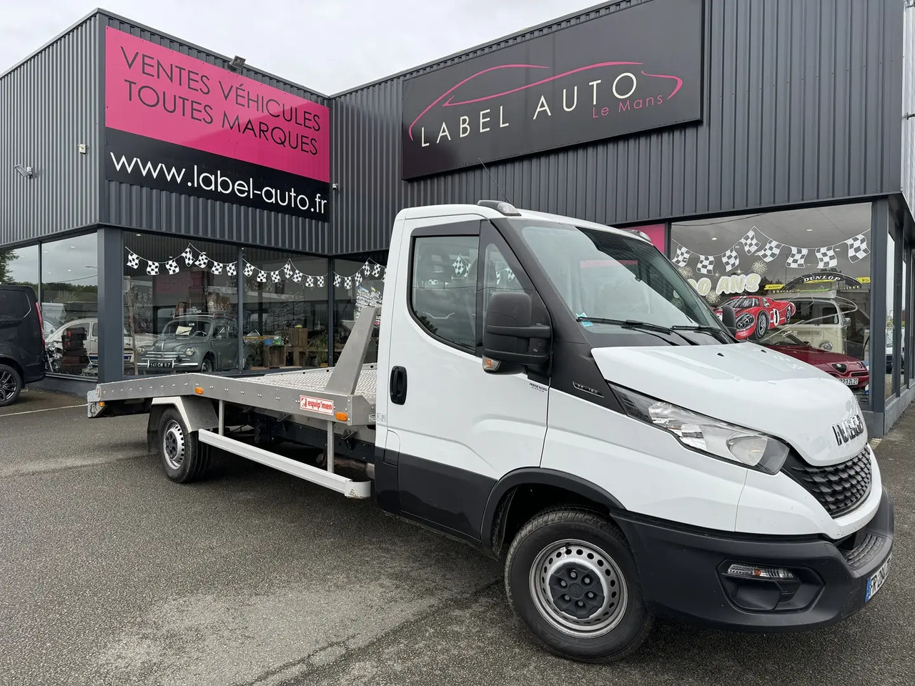 Iveco Daily 35C16H3.0 EMPATTEMENT 4100 - Andere machine: afbeelding 1 Iveco Daily 35C16H3.0 EMPATTEMENT 4100 - Andere machine: afbeelding 1