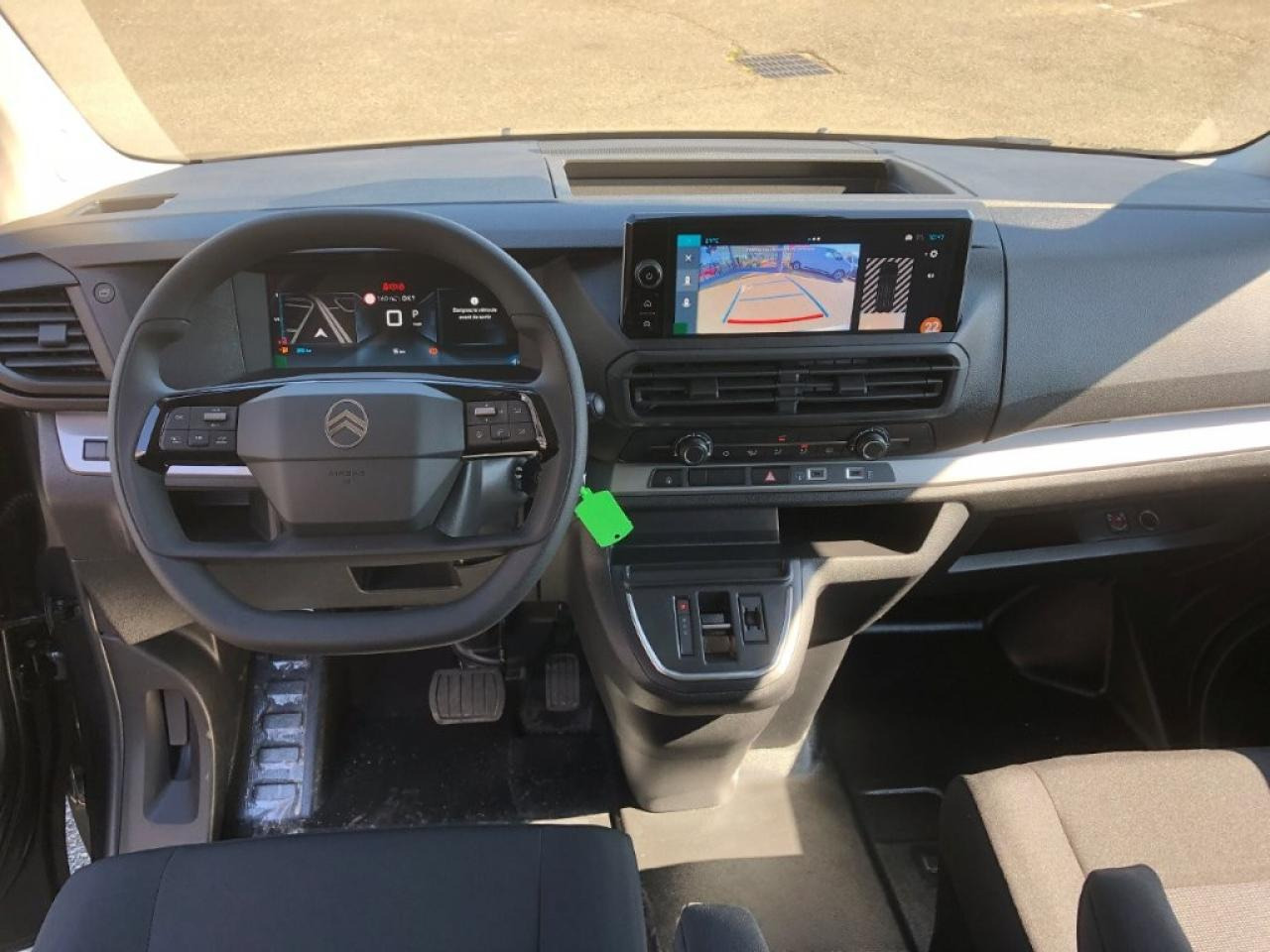 CITROEN jumpy XL 2.0 BLUEHDI 180CH S&S CABINE APPROFONDIE FIXE EAT8 5 PLACES - Gesloten bestelwagen: afbeelding 4 CITROEN jumpy XL 2.0 BLUEHDI 180CH S&S CABINE APPROFONDIE FIXE EAT8 5 PLACES - Gesloten bestelwagen: afbeelding 4