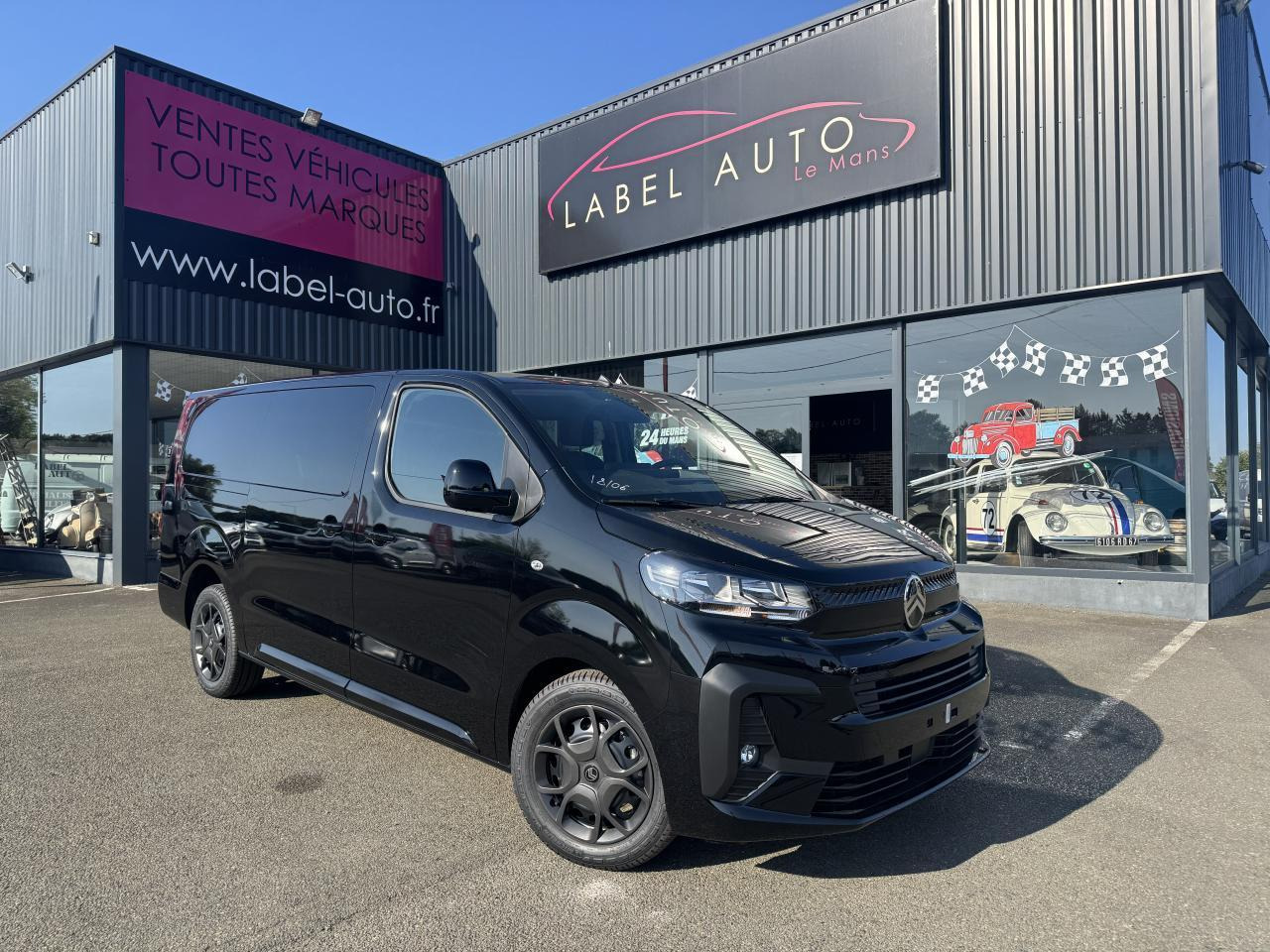 Citroen Jumpy XL 2.0 BLUEHDI 180CH S&S CABINE APPROFONDIE FIXE EAT8 5 PLACES - Bestelwagen met dubbele cabine: afbeelding 1 Citroen Jumpy XL 2.0 BLUEHDI 180CH S&S CABINE APPROFONDIE FIXE EAT8 5 PLACES - Bestelwagen met dubbele cabine: afbeelding 1