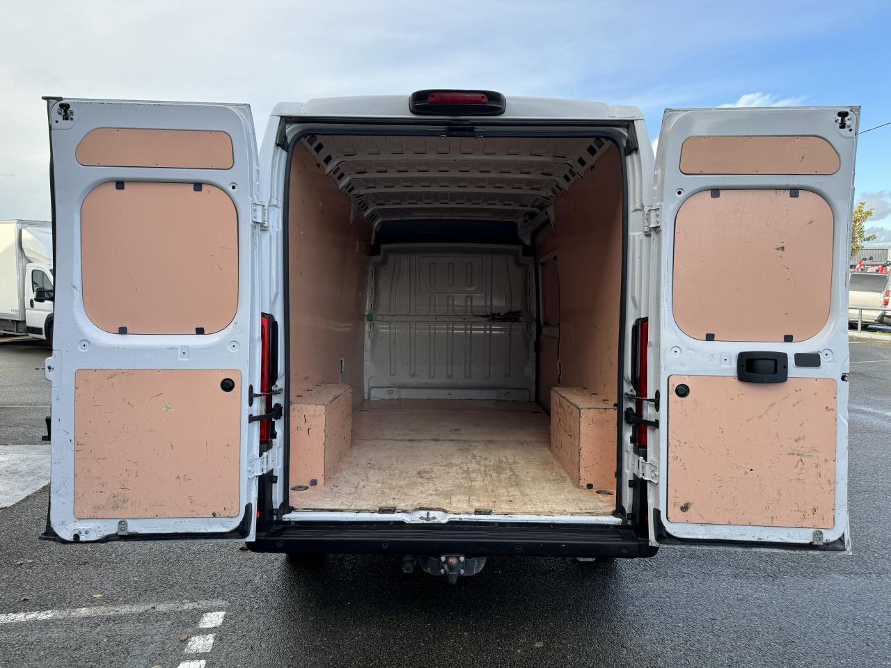 FIAT DUCATO 3T5 L3H2 2.2 HDI 140 CH BUSINESS - Gesloten bestelwagen: afbeelding 3 FIAT DUCATO 3T5 L3H2 2.2 HDI 140 CH BUSINESS - Gesloten bestelwagen: afbeelding 3