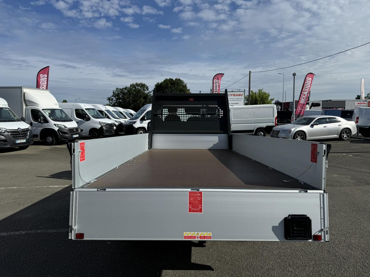 FIAT Ducato Maxi 3.5 XL 2.2 - 140 S&S III PLATEAU CABINE Plateau cabine Maxi 3.5 XL PHASE 4 - Bestelwagen met open laadbak: afbeelding 4 FIAT Ducato Maxi 3.5 XL 2.2 - 140 S&S III PLATEAU CABINE Plateau cabine Maxi 3.5 XL PHASE 4 - Bestelwagen met open laadbak: afbeelding 4