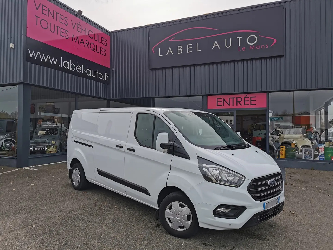 Ford Transit Custom 300 L2H1 2.0 ECOBLUE 130 HYBRID TREND BUSINESS - Gesloten bestelwagen: afbeelding 1 Ford Transit Custom 300 L2H1 2.0 ECOBLUE 130 HYBRID TREND BUSINESS - Gesloten bestelwagen: afbeelding 1
