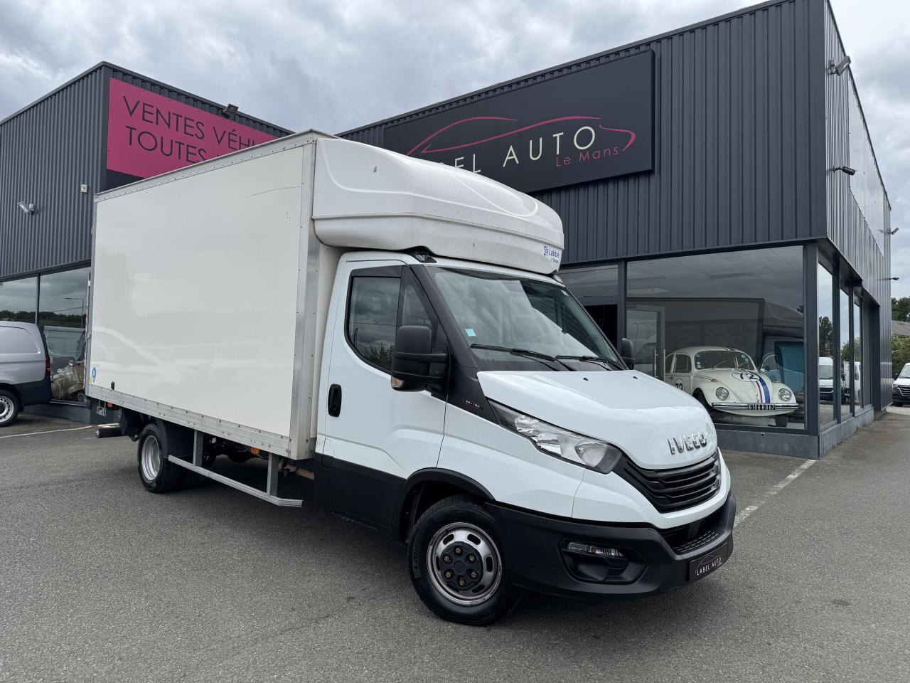 Iveco Daily 35 C 16 CAISSE HAYON 20M3 - Bestelwagen gesloten laadbak: afbeelding 3 Iveco Daily 35 C 16 CAISSE HAYON 20M3 - Bestelwagen gesloten laadbak: afbeelding 3