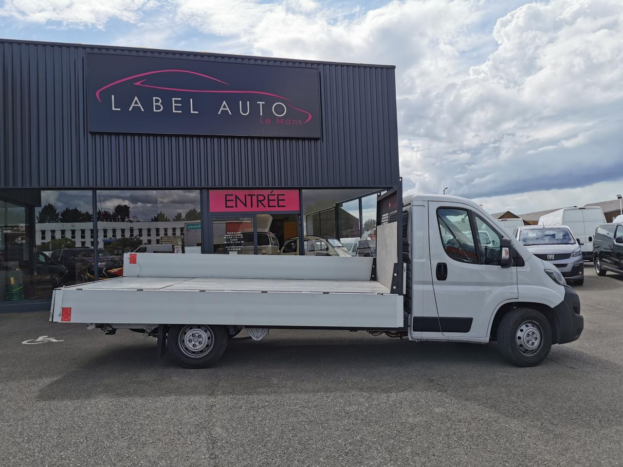 PEUGEOT BOXER 3T5 PLATEAU 4M20 2.2 HDI 140CH - Bestelwagen met open laadbak: afbeelding 3 PEUGEOT BOXER 3T5 PLATEAU 4M20 2.2 HDI 140CH - Bestelwagen met open laadbak: afbeelding 3